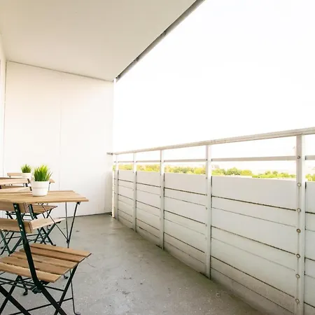 Raj Living - 1 Or 3 Room Apartments With Balcony - 20 Min Messe Dus & Airport Dus Meerbusch Exterior photo