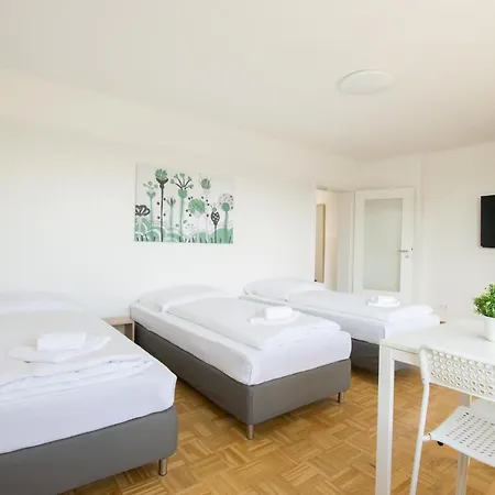 Raj Living - 1 Or 3 Room Apartments With Balcony - 20 Min Messe Dus & Airport Dus Meerbusch Exterior photo