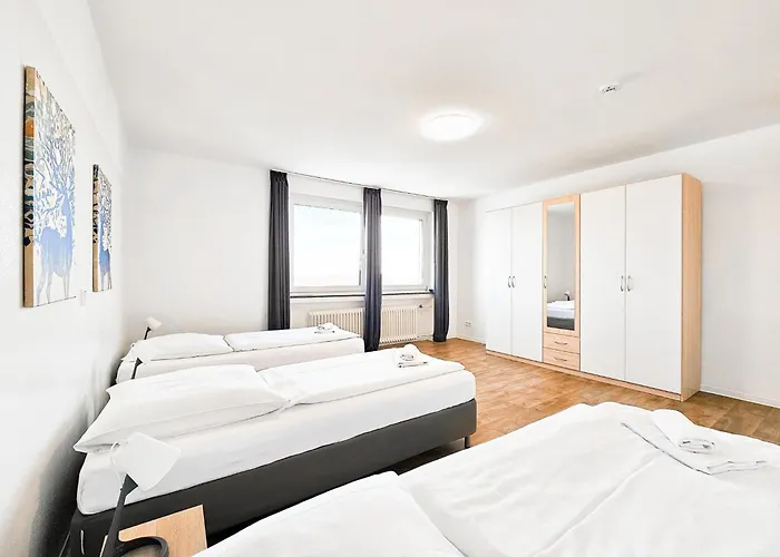 Raj Living - 1 Or 3 Room Apartments With Balcony - 20 Min Messe Dus & Airport Dus