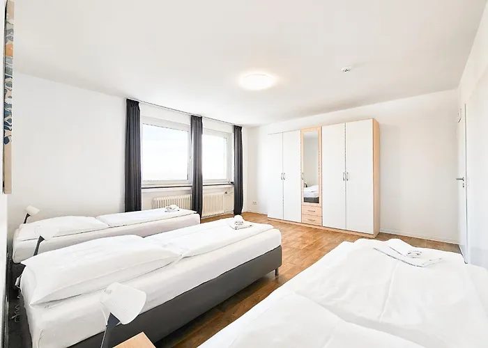Raj Living - 1 Or 3 Room Apartments With Balcony - 20 Min Messe Dus & Airport Dus