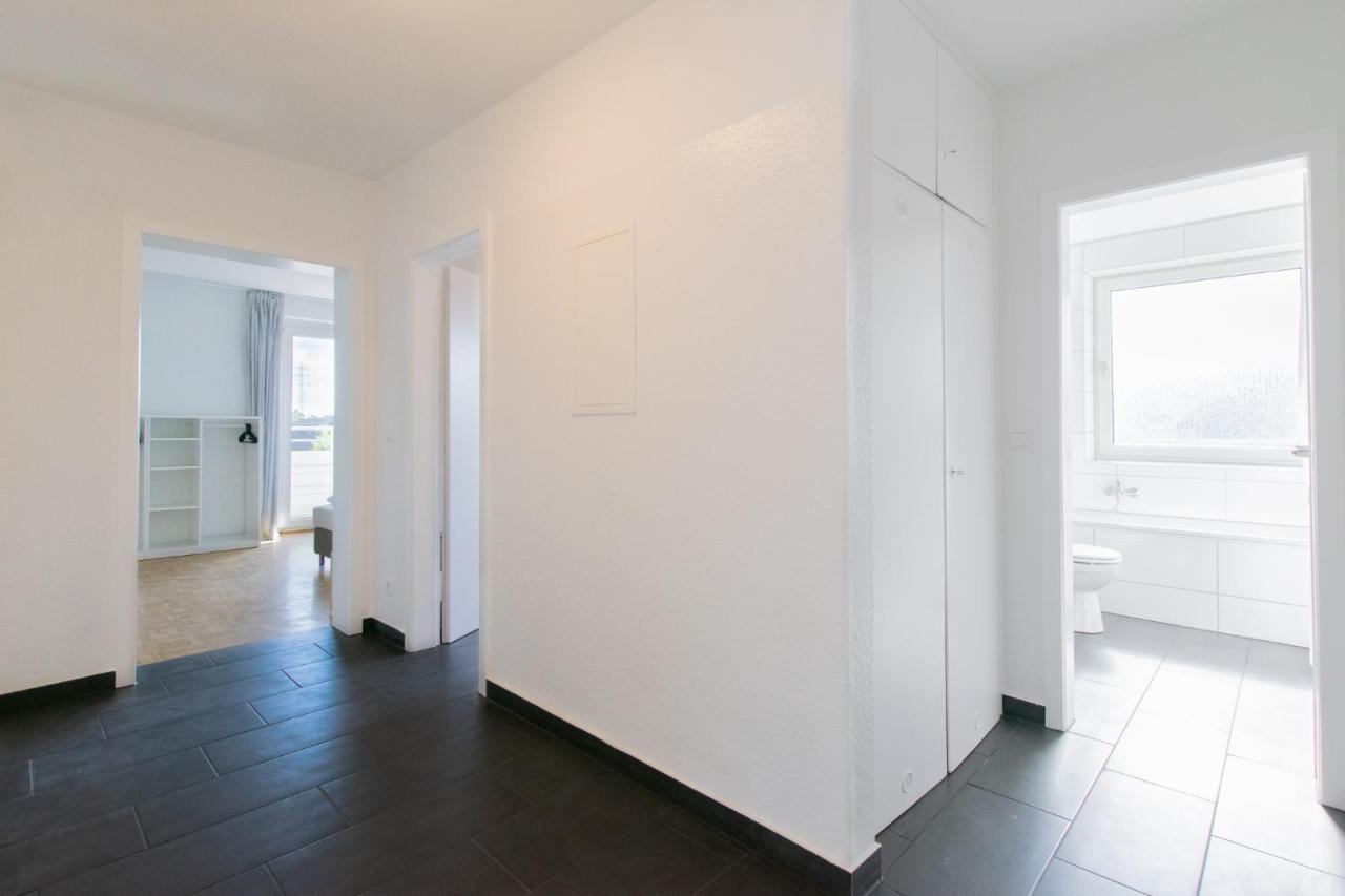 Raj Living - 1 Or 3 With Balcony - 20 Min Messe Dus & Airport Dus Apartment Meerbusch