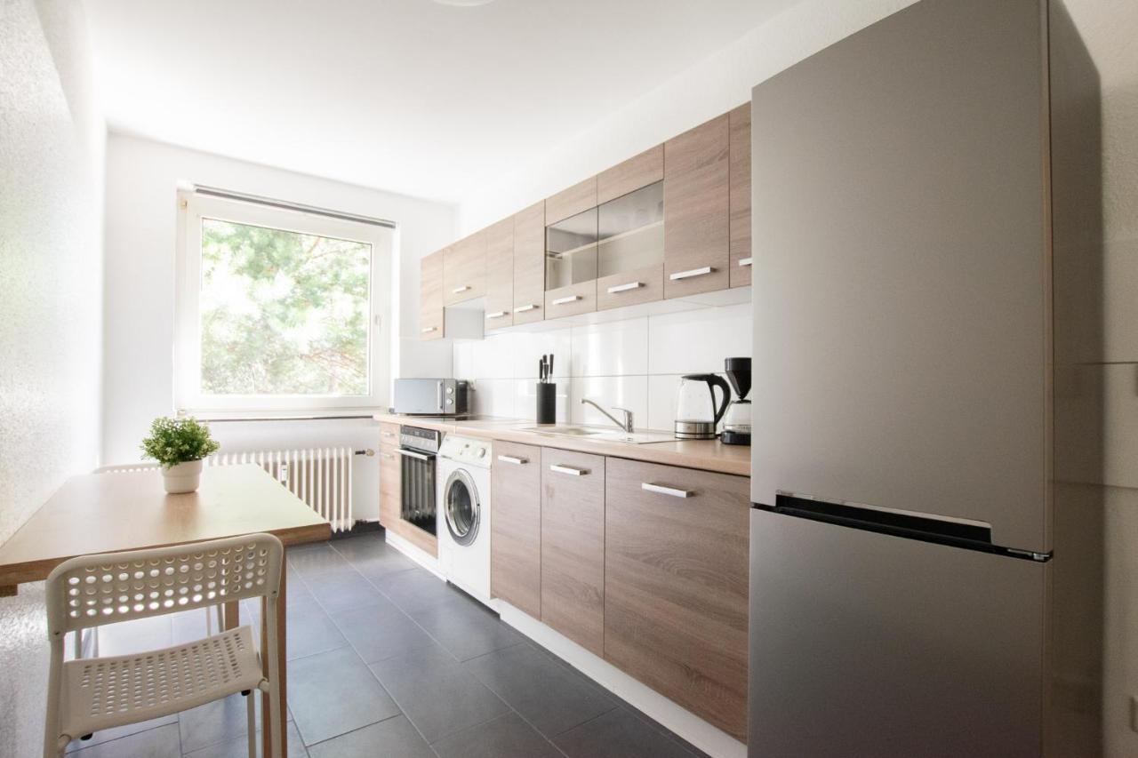 Apartment Raj Living - 1 Or 3 With Balcony - 20 Min Messe Dus & Airport Dus Meerbusch