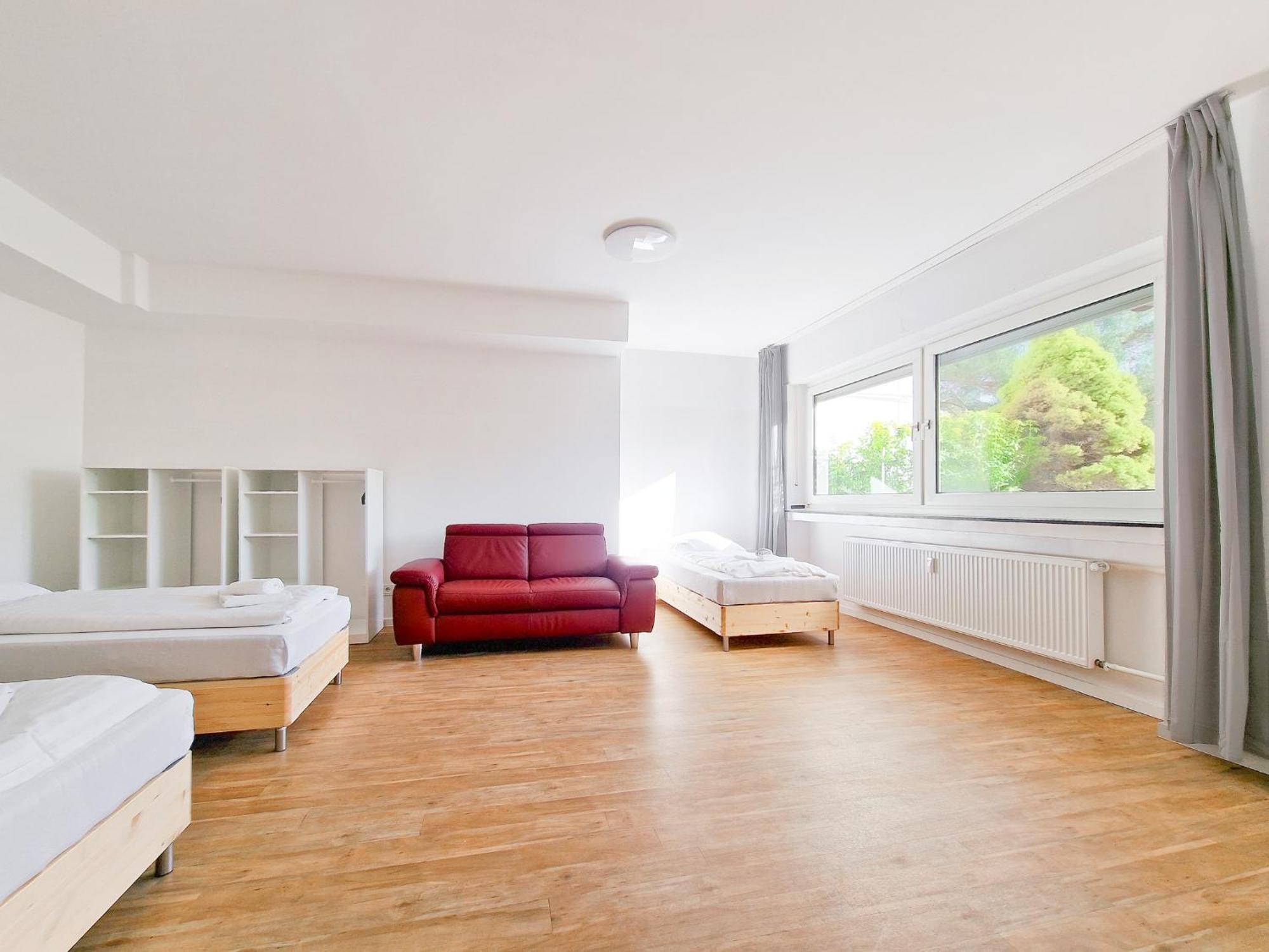 Raj Living - 1 Or 3 With Balcony - 20 Min Messe Dus & Airport Dus *