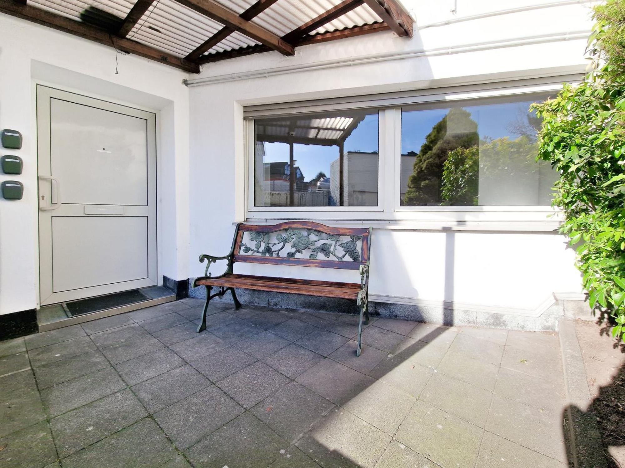Apartment Raj Living - 1 Or 3 With Balcony - 20 Min Messe Dus & Airport Dus