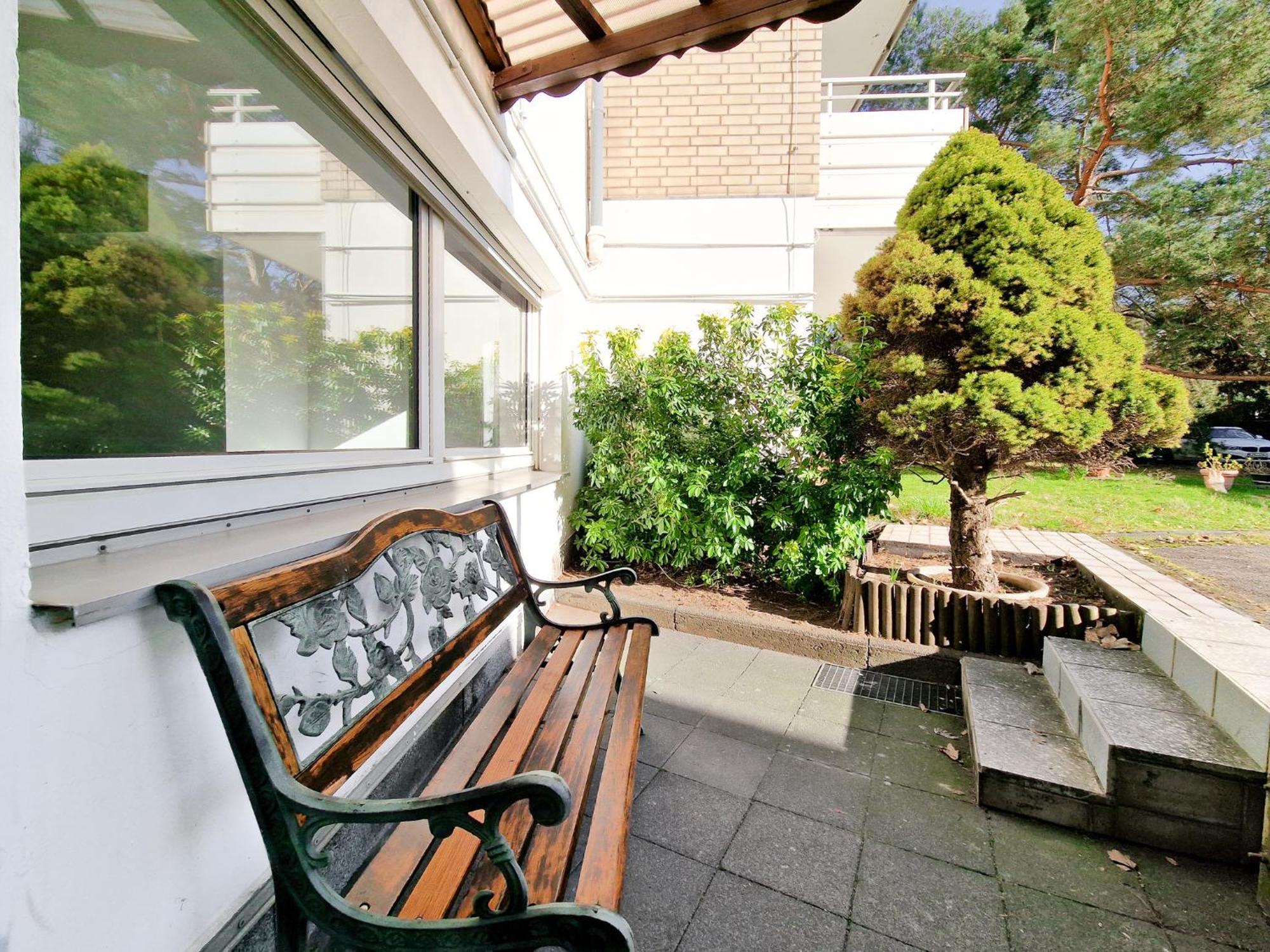 Raj Living - 1 Or 3 With Balcony - 20 Min Messe Dus & Airport Dus Apartment