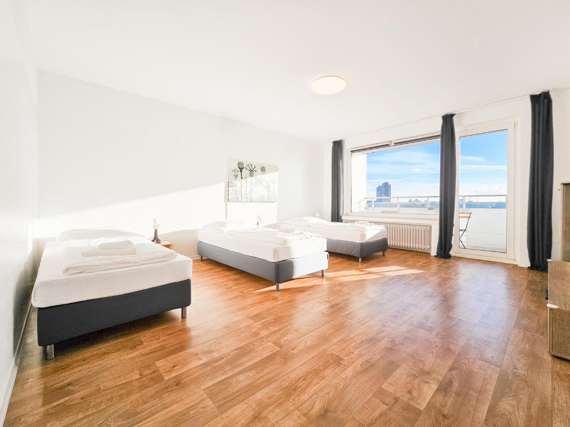 Apartment Raj Living - 1 Or 3 With Balcony - 20 Min Messe Dus & Airport Dus Meerbusch