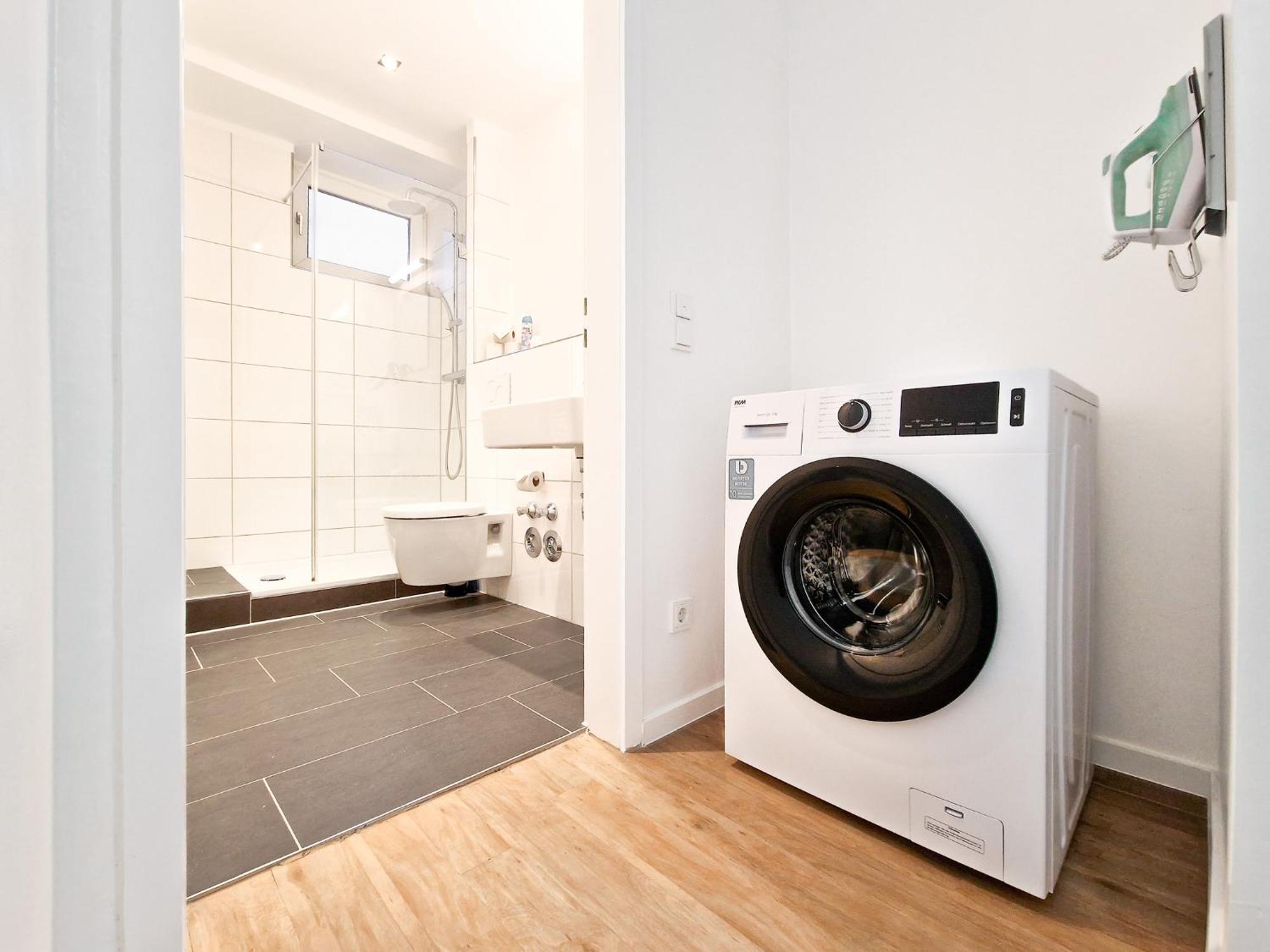 Apartment Raj Living - 1 Or 3 With Balcony - 20 Min Messe Dus & Airport Dus *